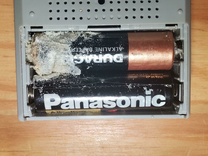 tech support fail, dumb customers -  electronics - Alkaline Bustep Durace under o in fire. Panasonic