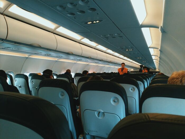 Airline Secrets - Flight Attendants - prank photos in airplane