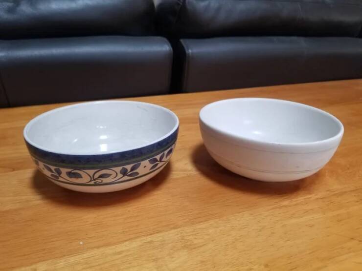 "Identical bowls from the same boxed set, the right has been in use for 2 decades, left is a spare brought out to replace a broken bowl."