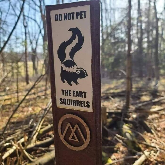 30 Funny Signs Spotted In The Wild.