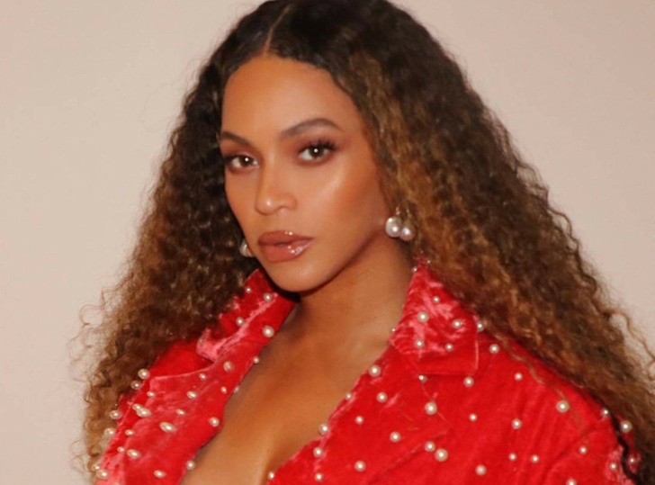 celebrity facts - beyonce red