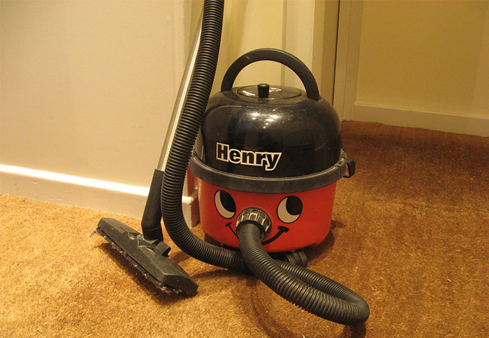 Dumb Clean Jokes - vacuum cleaner henry hoover