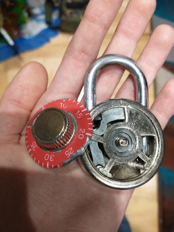 “One of my cousins accidentally broke a lock, this is what it looked like on the inside.”