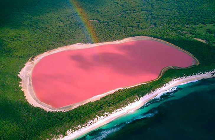 Lake Hillier in Australia has a vibrant, bubblegum pink color.