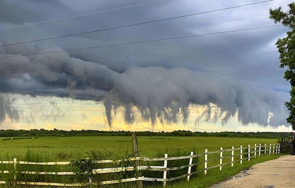 scary nature - scud clouds south carolina