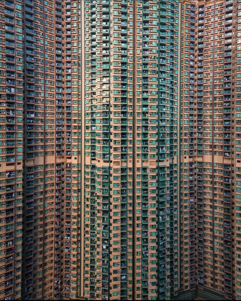fascinating photos - Human Hive in Hong Kong