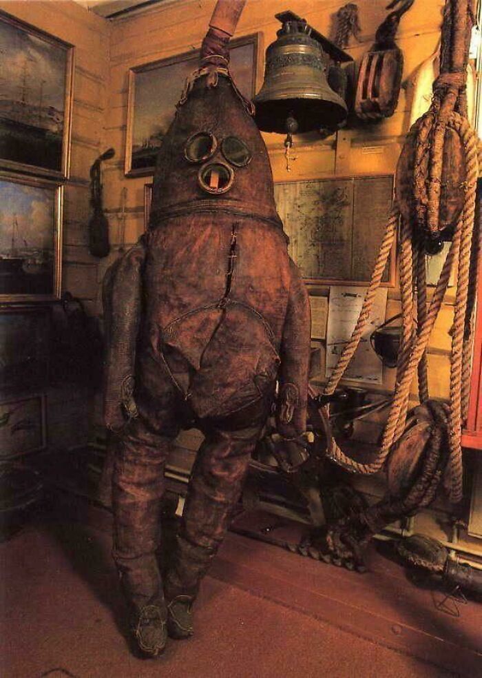 fascinating photos - oldest surviving diving suit