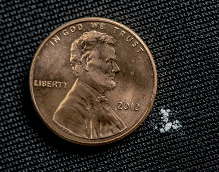 fascinating photos - 2 mg of fentanyl - It'He Th In God Liberty st123811 a We 232421 Trust 2012 te v