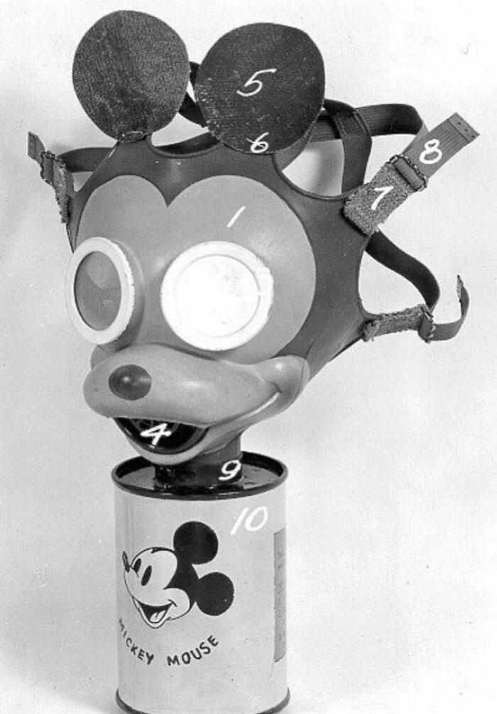 fascinating photos - mickey mouse gas mask - Mickey 4 3 9 Mouse 6 10 8