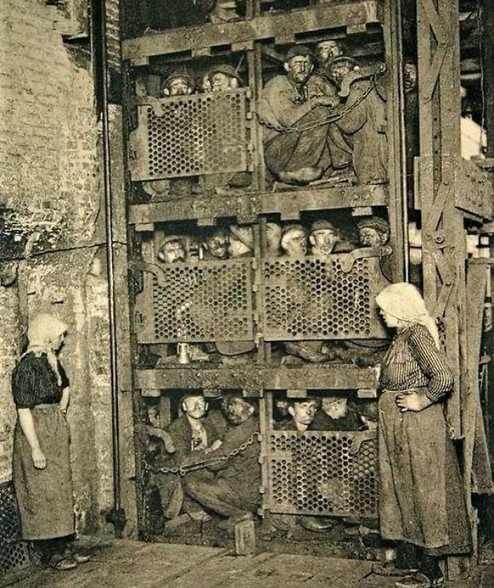 historical photos - belgium coal miners - af