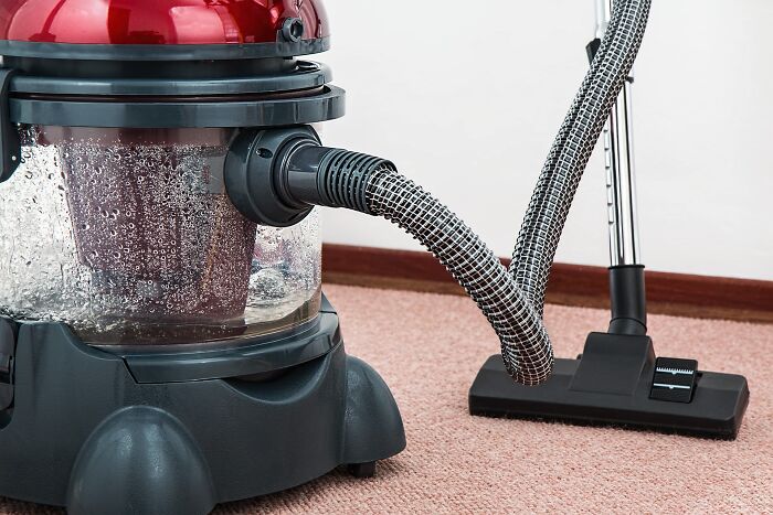 weirdest medical cases - vacuum cleaner - www