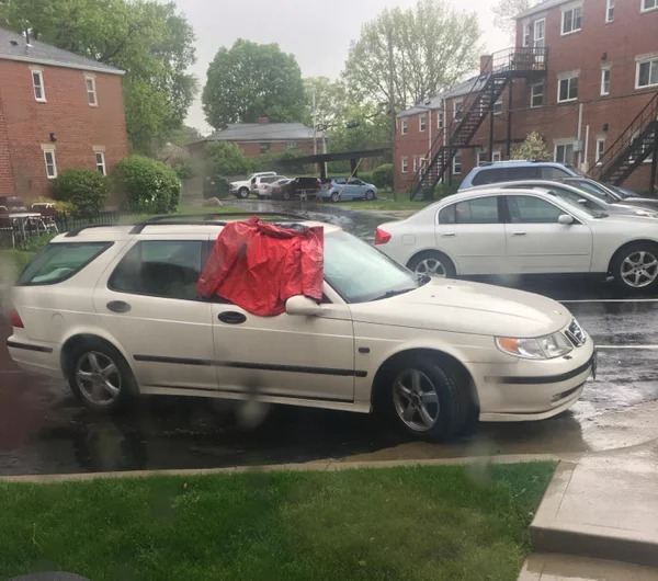 Elderly woman who lives alone left her window down. Acts of kindness like this won’t go unnoticed!