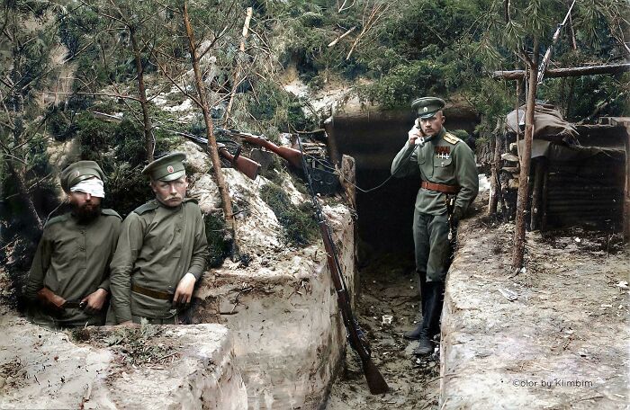 colorized photos from history - Phone In The Trench, 1915, Ww1, 4th Battery Of The 10th Artillery Brigade Of The Western Front, Imperial Russian Army