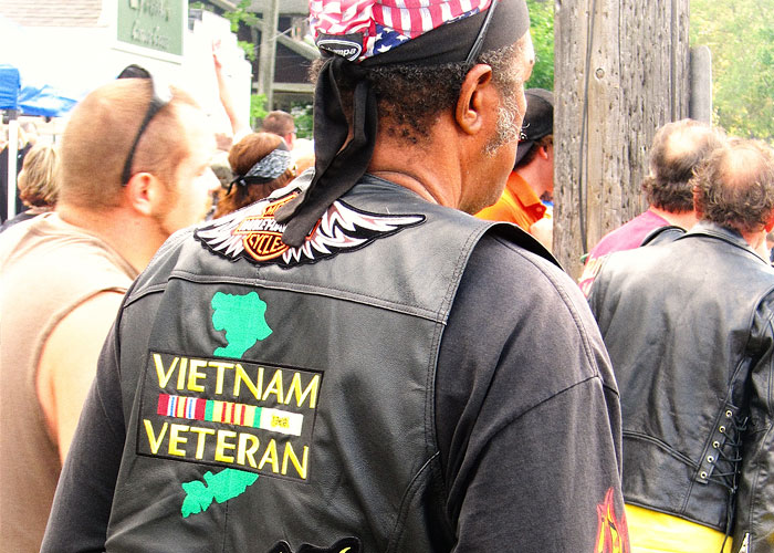 strangest interactions - strangers - veteran vest - Tie Vietnam Veteran Tikka 00000
