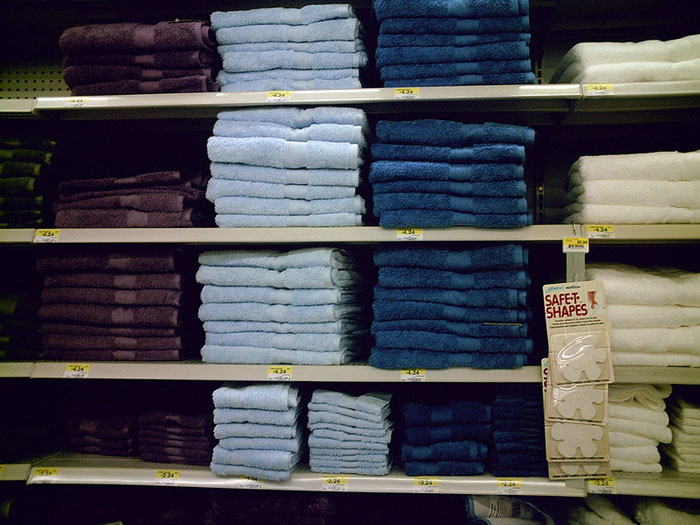"When the towels and linens smell mostly like bleach — red flag."