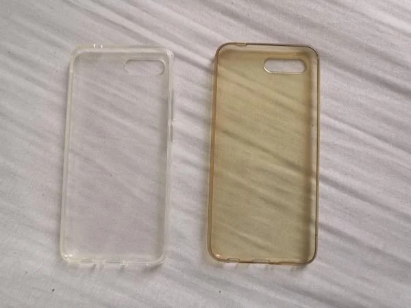 Finally switched my transparent phone case. This is what 3 years of sunlight looks like.