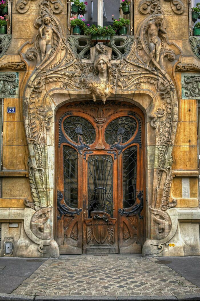 This Amazing Door Design In Paris