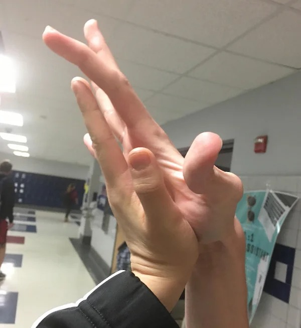 This violinist at my school has really long fingers.