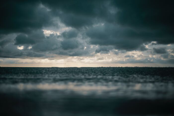 ocean facts - disturbing facts - beach cloud dark