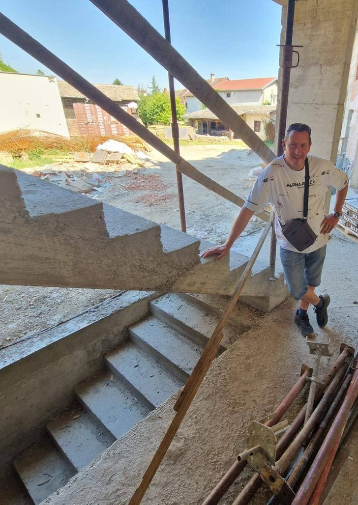 “Boss says build stairs, I build stairs.”