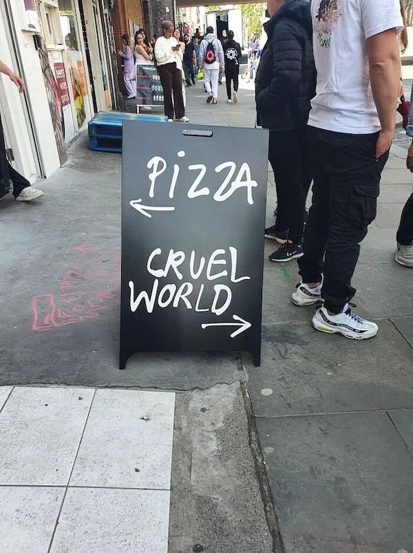 Clever people life hacks - street -Pizza Cruel World