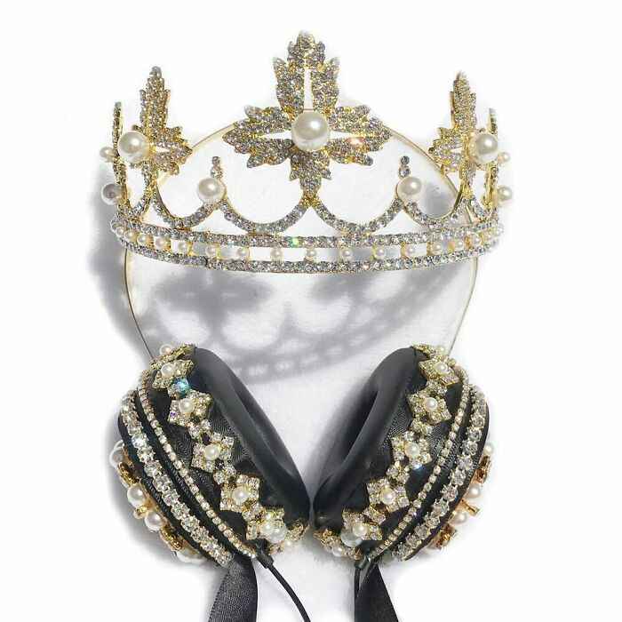 wtf and bizarre products - tiara crown headphones