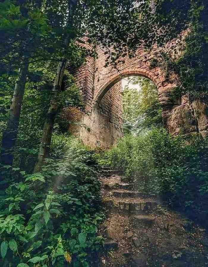 fascinating places - The Bridge To Roslin Castle