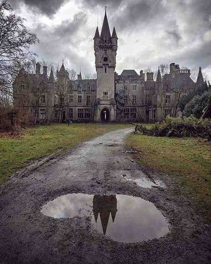 fascinating places - Abandoned Castle In Belgium!