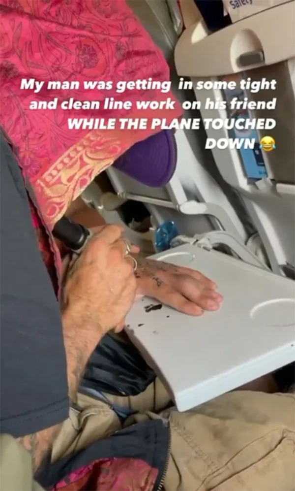 30 Airline Passengers Being Shamed Online.