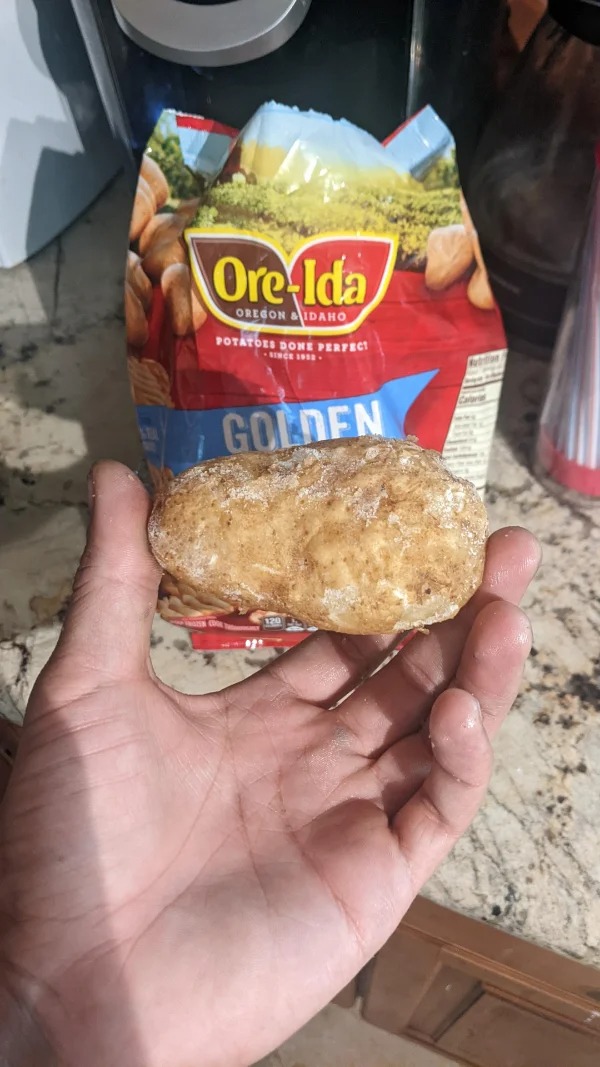 fascinating pics - junk food - 14 OreIda Oregon &Idaho Potatoes Done Perfect Since 1998 Golden