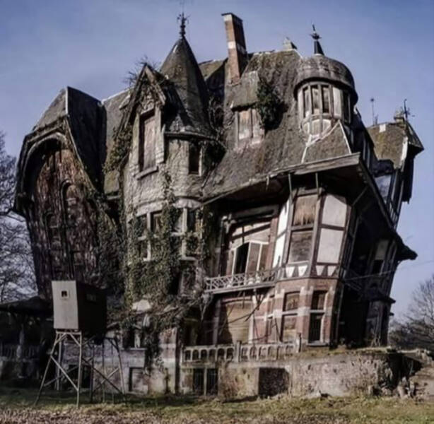 fascinating photos - abandoned house in belgium