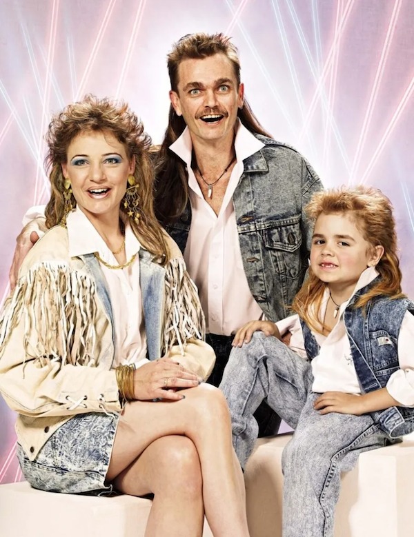 awkward family photos - funny 80s