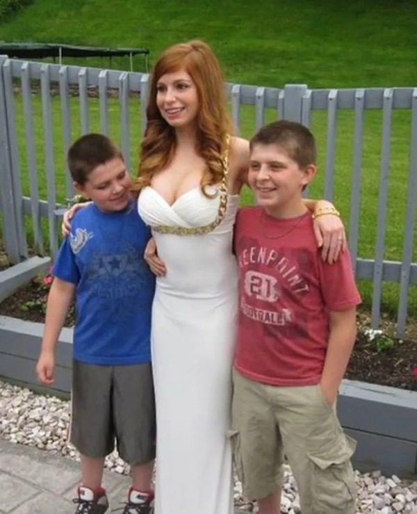 awkward family photos --  funny photos caught on camera - Eenp Et