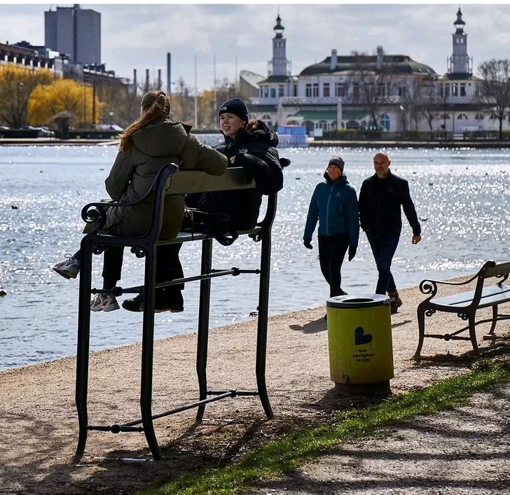 “Some of the benches around the lakes in Copenhagen have been elevated by 1 meter in order to raise awareness regarding rising sea levels.”