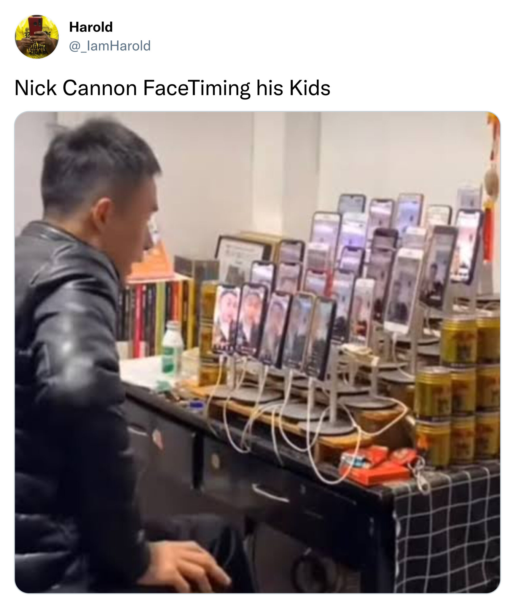 funniest tweets of the week - Harold Nick Cannon FaceTiming his Kids