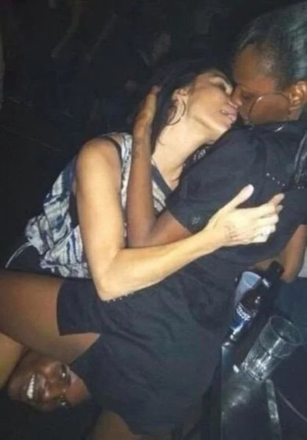 28 Crazy Photos From The Nightclub