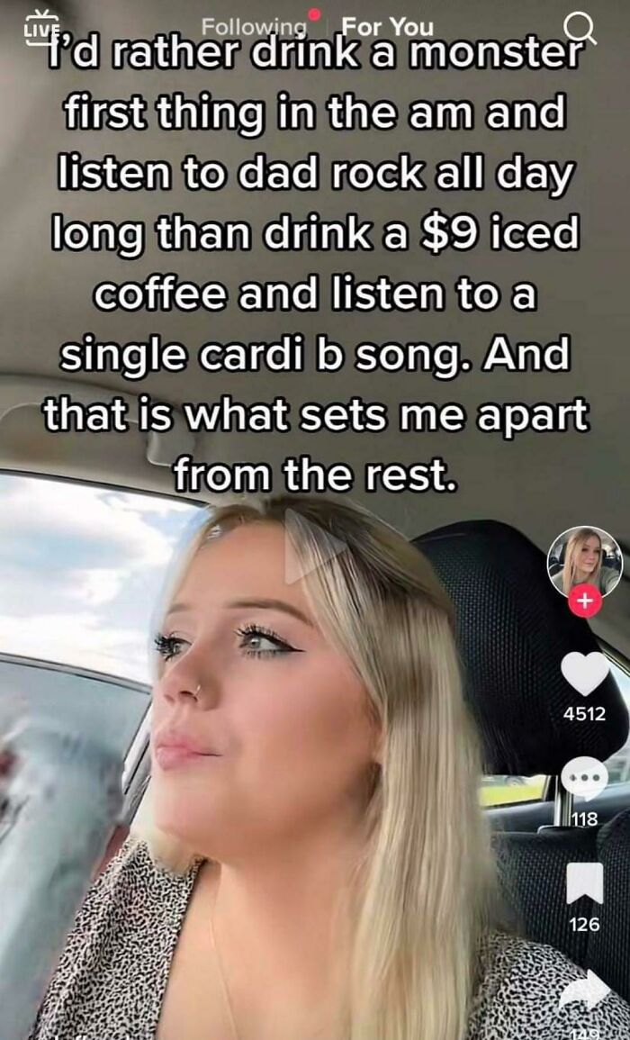 20 Girls Who Think They're Different From The Rest.