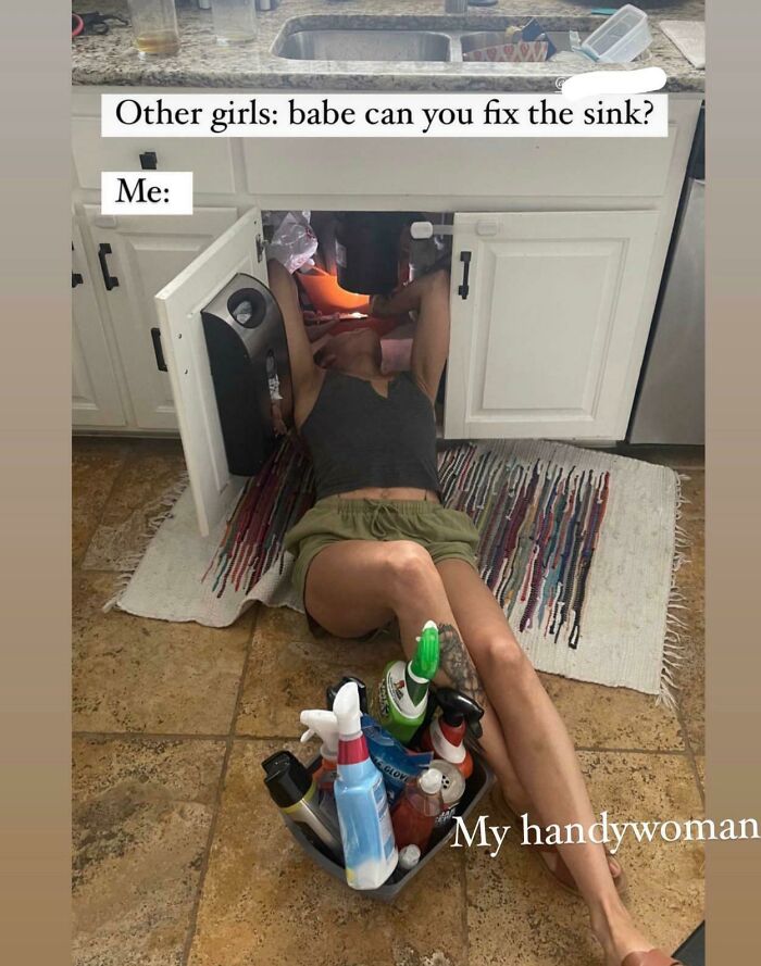 20 Girls Who Think They're Different From The Rest.