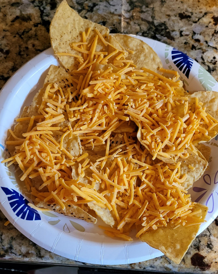 “Friend offers to make nachos and this is what you get. How do you respond?”