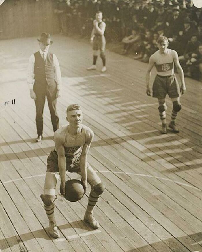 1920s basketball ball - If I Ts
