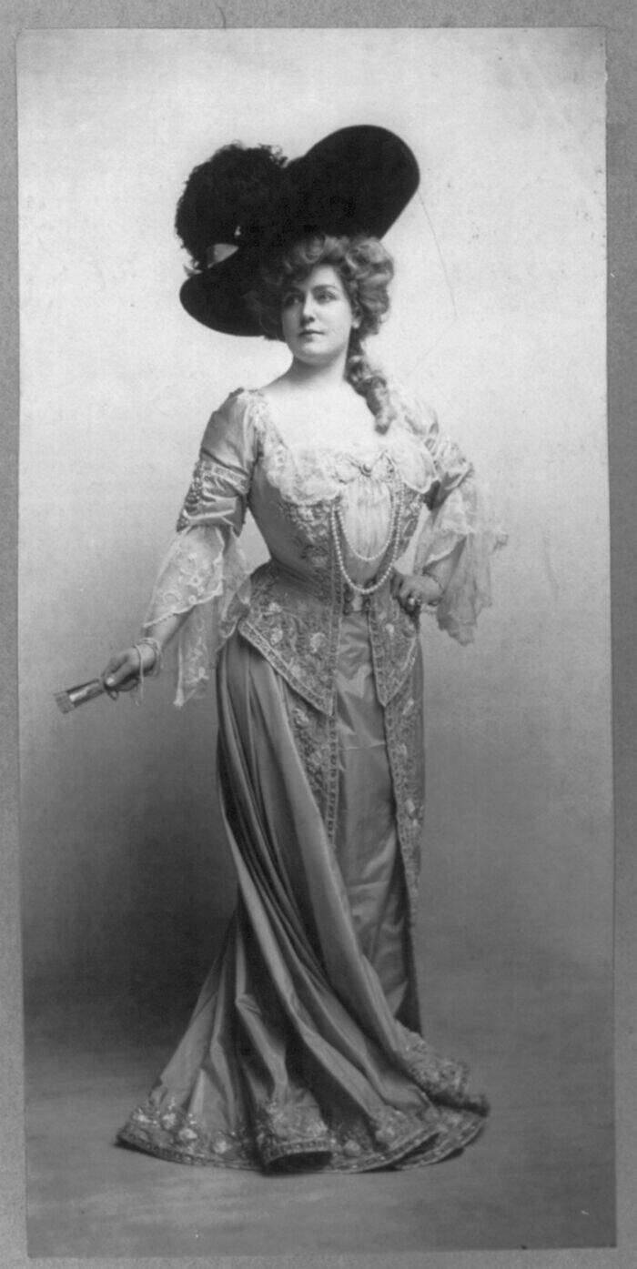 historical photos - lillian russell actress