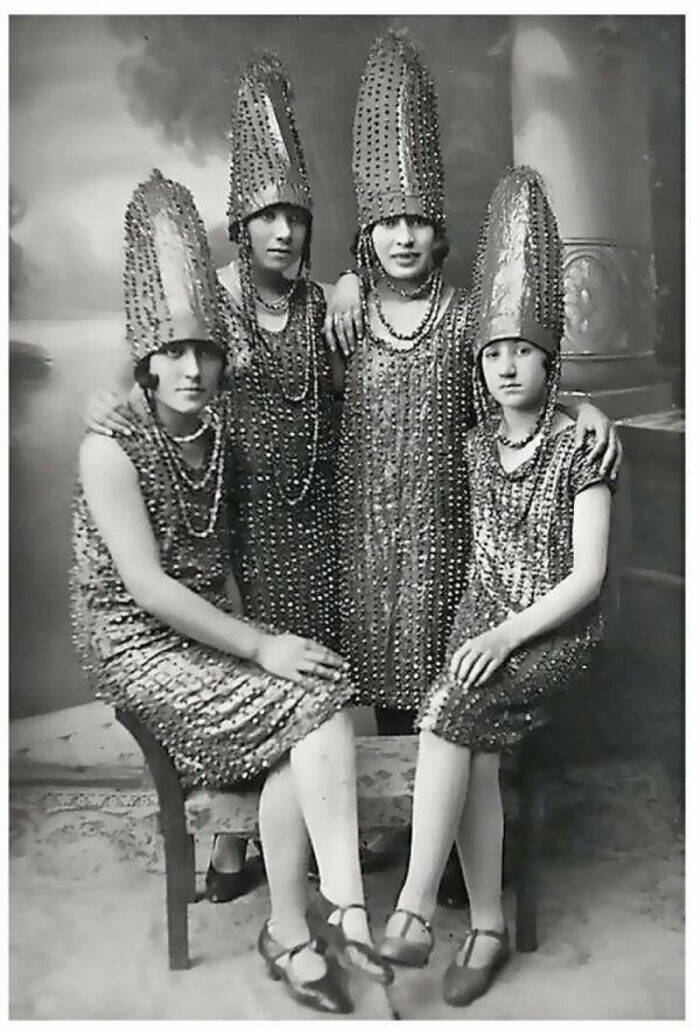 historical photos - pickle sisters vaudeville