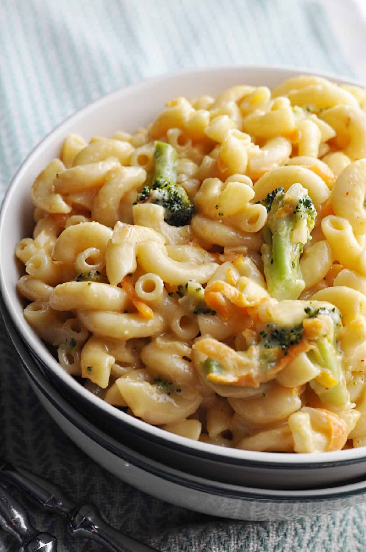 broccoli cheddar mac and cheese panera - ap