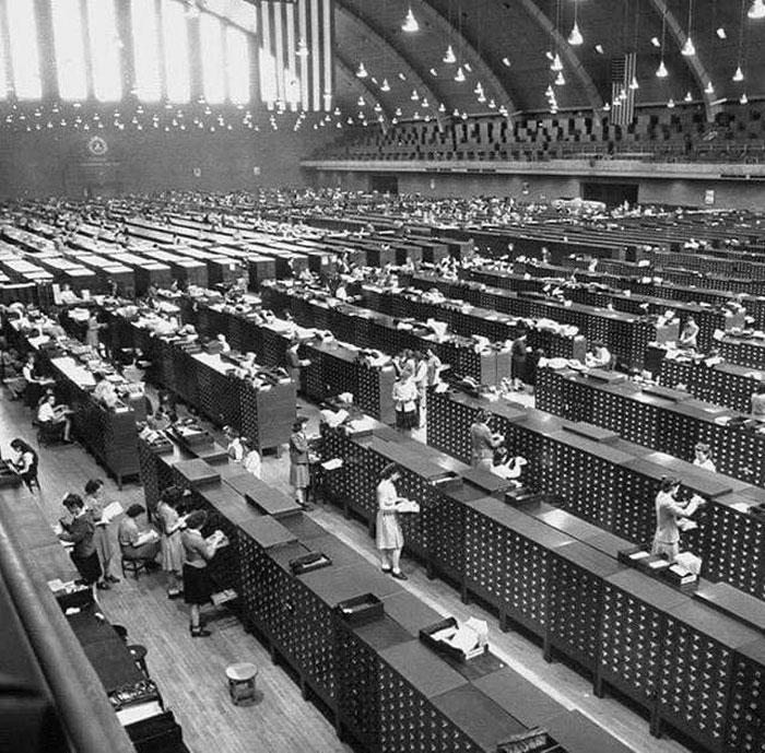 historical photographs - fbi fingerprint files 1944