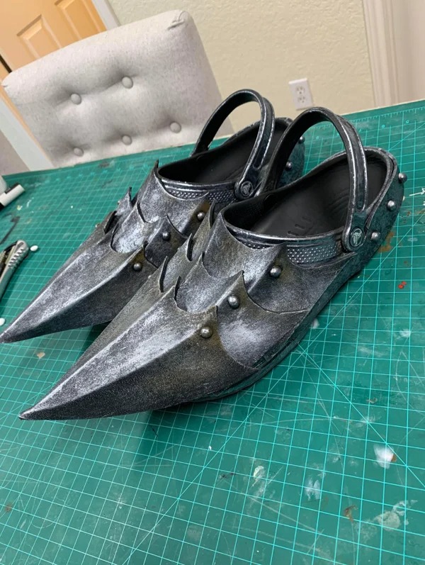 witch king crocs