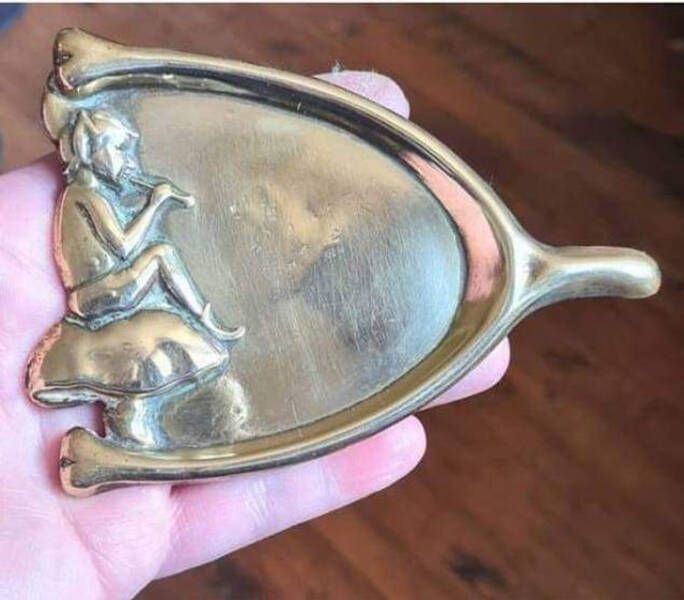 “Brass plate from Australia”

Answer: “It’s a vintage brass 1930s pixie offering dish for rings, pins, coins, etc. You leave offerings for the little people, so they treat you nice.”