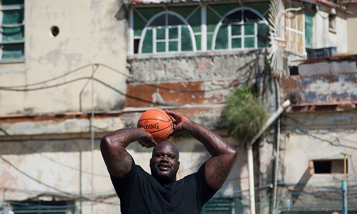 Real facts that sound fake - shaquille o neal donut - T Ding