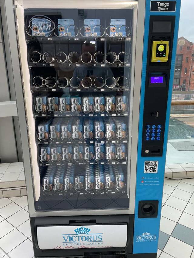 WTF Things That Actually Exist - vending machine -