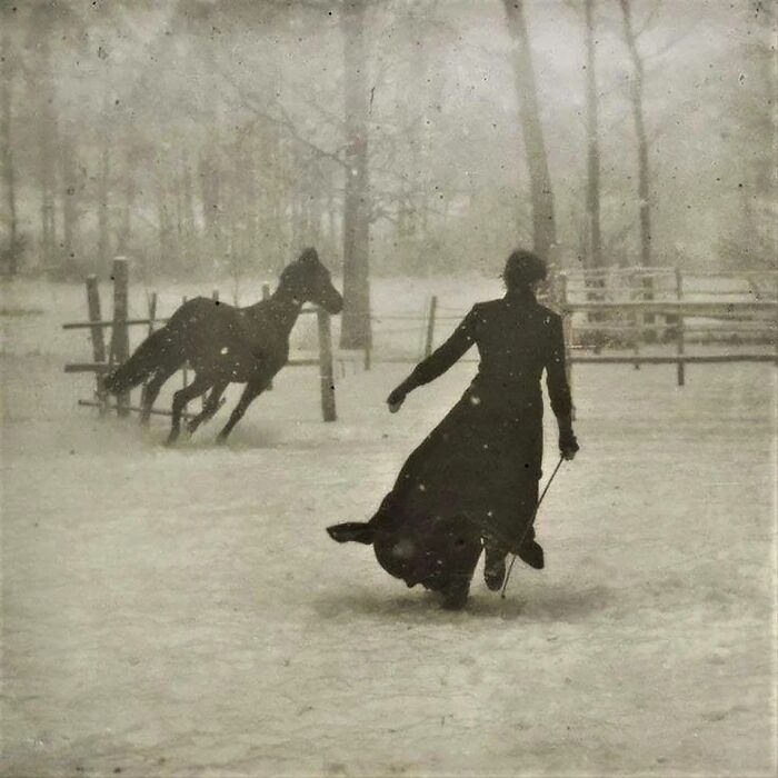 fascinating historical photos - lady and her horse on a snowy day in 1899 -