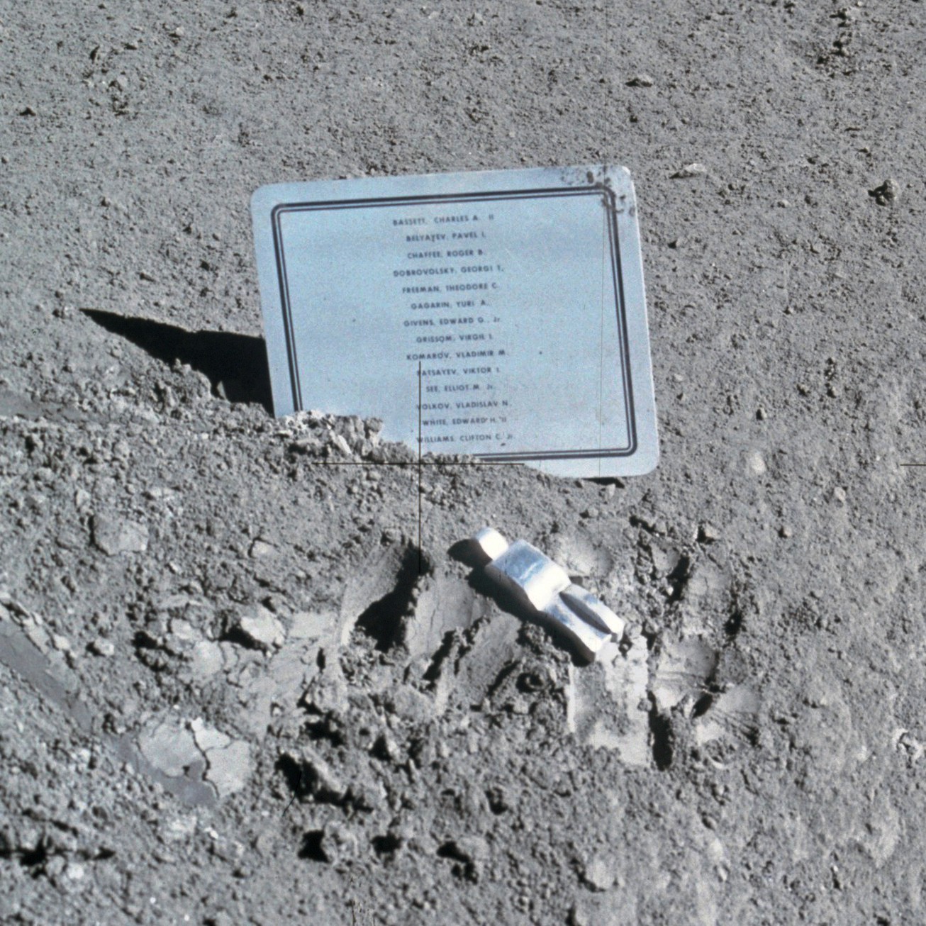 fascinating facts - In 1971, the U.S. left a memorial on the Moon for every astronaut who died in the pursuit of space exploration, including Russian Cosmonauts
